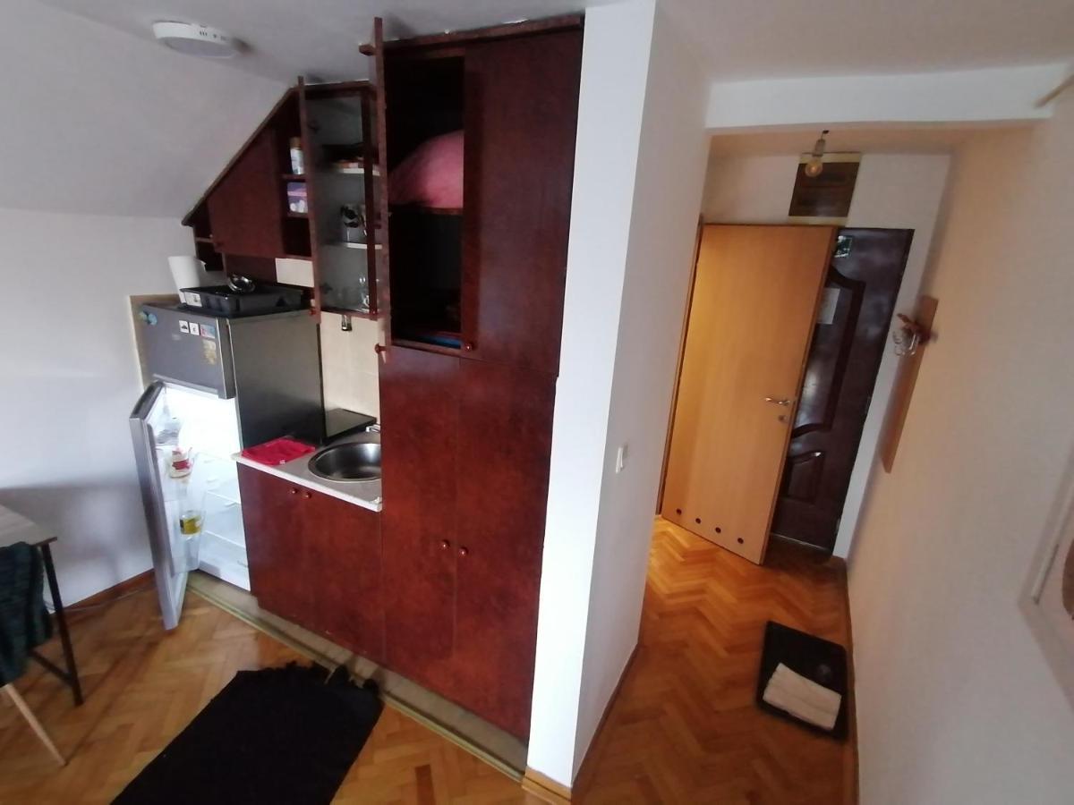 Mansarda Kraljevo Appartement Buitenkant foto